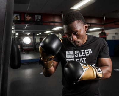 GUANTES TITLE BOXING INFUSED FOAM INTERROGATE DORADO