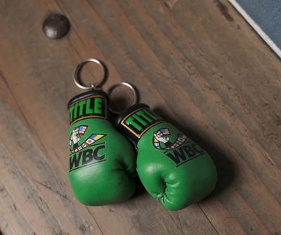 LLAVERO TITLE BOXING WBC