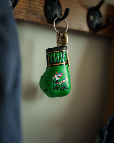 LLAVERO TITLE BOXING WBC